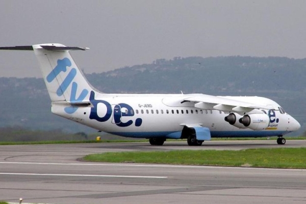 La aerolínea regional británica Flybe cancela los vuelos tras cese de operarciones