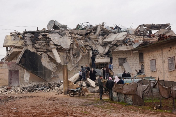 Casi 1.400 fallecidos ha dejado el terremoto: al menos 912 en Turquía y 473 en Siria