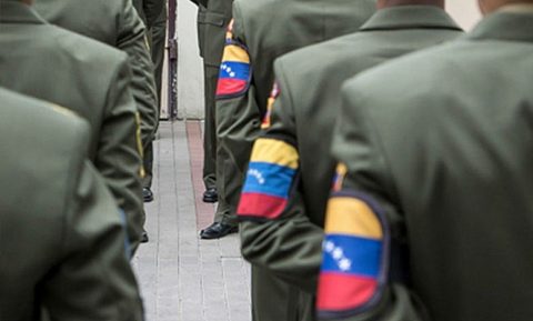 Militares venezolanos serán investigados ante denuncias de corrupción