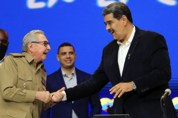 Maduro alerta contra fuerzas «divisionistas» y pide unión política e ideológica