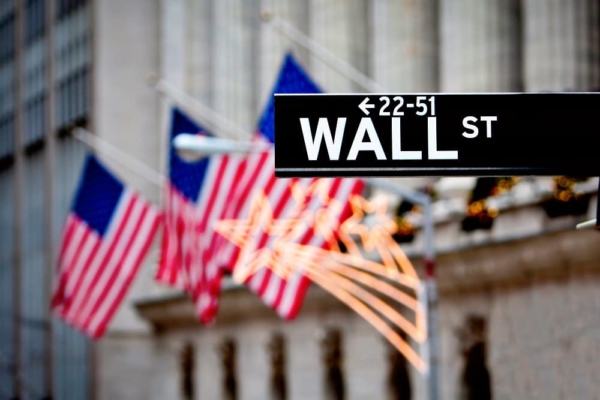 Wall Street se dispara tras datos inflacionarios que avivan expectativas de pausa en alza de tasas