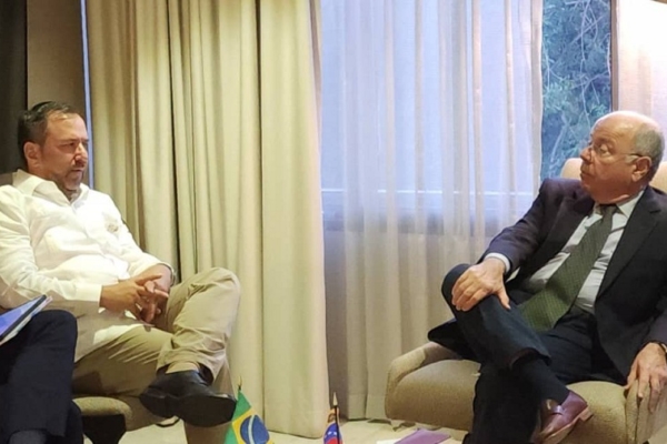 Cancilleres de Venezuela y Brasil discutieron la agenda para avanzar en la relación diplomática