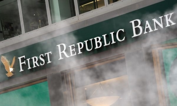Banca de EE .UU. se une para rescatar al First Republic Bank con US$30.000 millones