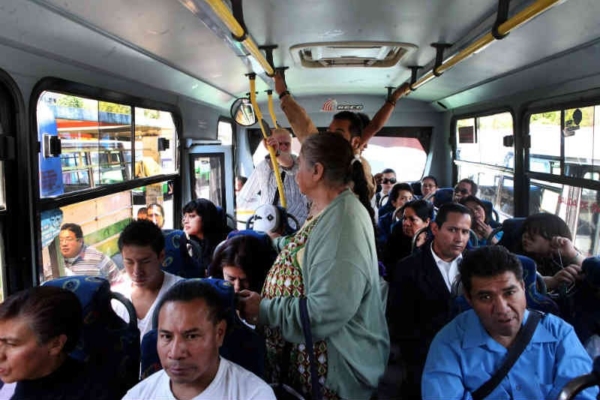 Usuarios del transporte público en Lara participan en consulta sobre ajuste del pasaje