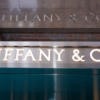Reabre icónica joyería Tiffany en Nueva York bajo control del gigante del lujo LVMH