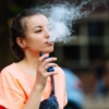 Fabricante de cigarrillos electrónicos Juul pagará US$462 millones por vapeo de jóvenes en EEUU