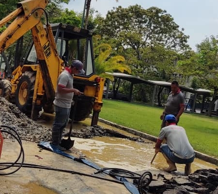 Hidrocapital atiende una avería registrada en las instalaciones de la UCV