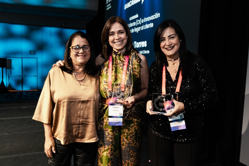 Bancaribe recibió en Miami galardón de Fintech Americas