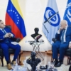 Fiscal de la CPI está en Venezuela y se reunió con Saab para evaluar la aplicación del memorando de entendimiento