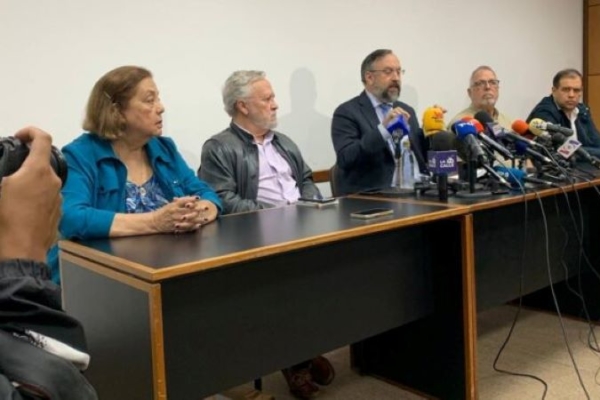 Primaria opositora se hará sin CNE y con voto manual