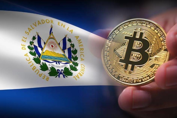 Recepción de remesas con billeteras de criptomonedas cae un 26,5 % en El Salvador
