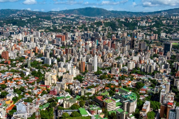 Cedice Libertad: Una familia necesitó en junio casi US$600 para cubrir gastos básicos en Caracas