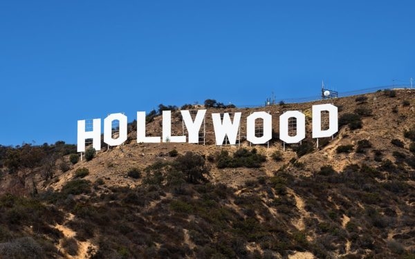 Sindicato de Guionistas de Hollywood pide al Gobierno regular Amazon, Netflix y Disney