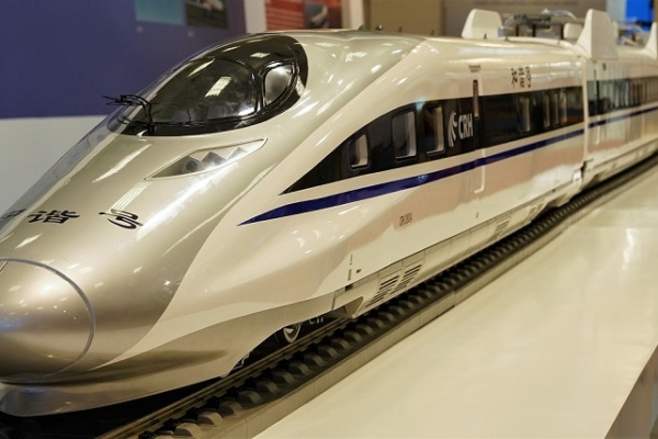 El más veloz del mundo: Tren chino batió récord al alcanzar una velocidad de 453 Km/h