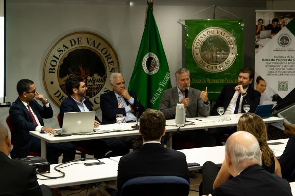 Alberto Vollmer, CEO de Ron Santa Teresa, cree que es buen momento para invertir en la BVC.