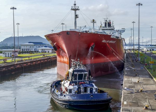 Restricción de circulación en Canal de Panamá aumentará costos de mercancías.