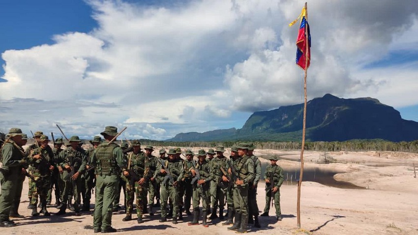 FANB destruyó «narcocampamento» en Zulia donde se encontró propaganda de la FARC