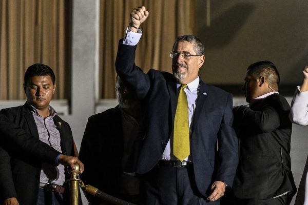 Bernardo Arévalo gana presidencia de Guatemala con declaración de guerra contra la corrupción
