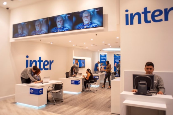 Inter aumenta capacidad para conectar 900.000 hogares a internet de alta velocidad