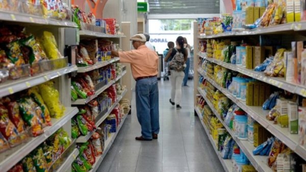 Consumo en el rubro de alimentación creció 5% con respecto a 2022