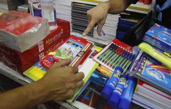 Precio de la lista escolar en Venezuela podría superar los 150 dólares