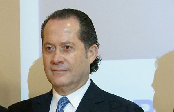Juan Carlos Escotet se mantiene como el único venezolano entre los más ricos del mundo, recuerda Bloomberg.