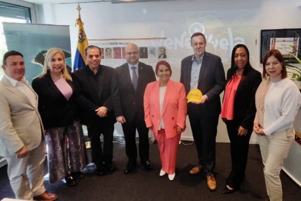 Autoridades se reunieron con Condor Airlines para reactivar vuelos chárter entre Venezuela y Alemania