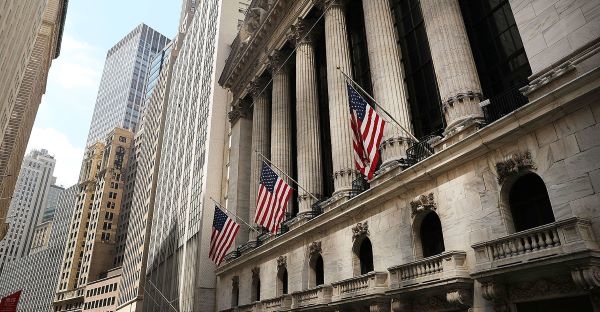 Wall Street cerró la semana con signo negativo en medio de huelga automotriz