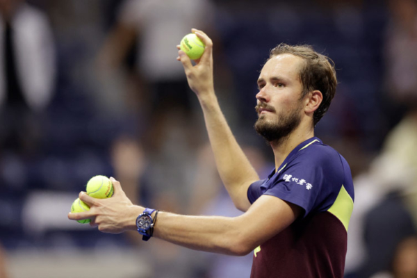 Alcaraz cae ante Medvedev y se pierde la esperada final con Djokovic