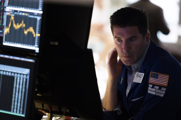 Wall Street cierra con pérdidas y el Dow Jones baja 1,14 % en su peor sesión desde marzo