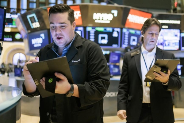 Wall Street cierra en verde y el Dow Jones gana un 0,39 %