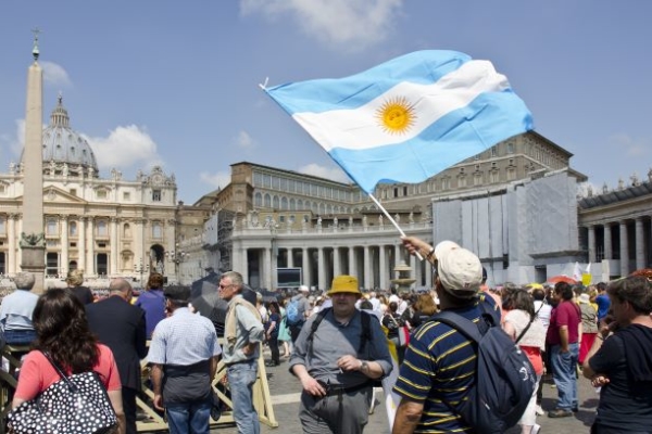 Un fantasma recorre a Argentina y se llama Hiperinflación: ¿Dolarizar es la solución?