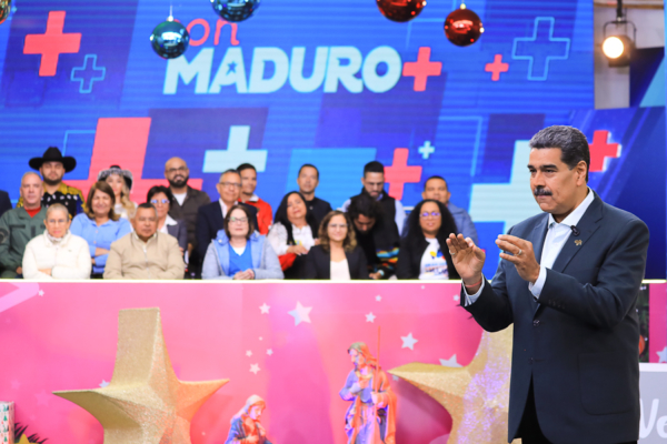 Maduro: CrediMujer otorgará financiamientos a emprendedoras venezolanas
