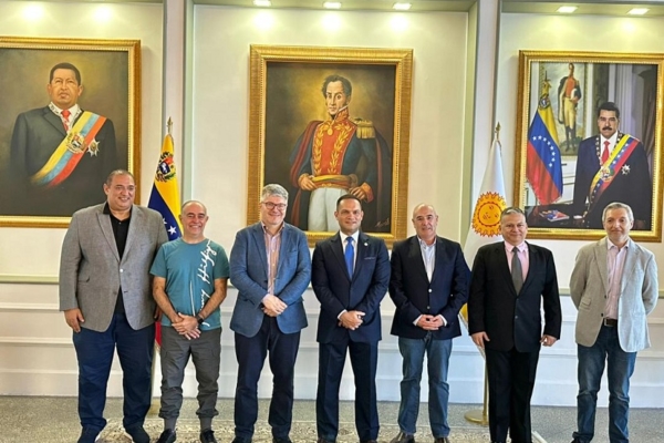 Llegó a Venezuela el secretario general de la OACI para participar en Comité Latinoamericano de Aviación