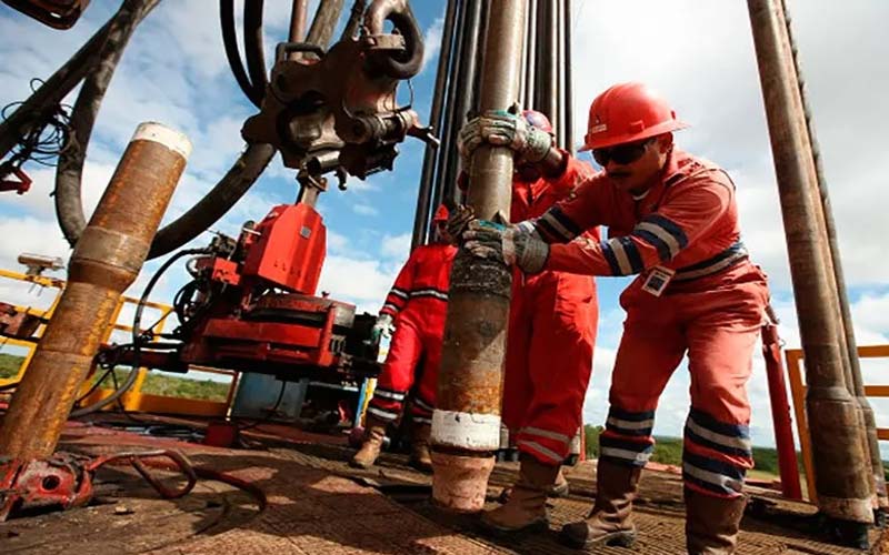 PDVSA quiere reactivar casi 28.000 pozos petroleros
