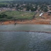 Autoridades evalúan las condiciones del agua del lago de Maracaibo como parte de un plan ambiental