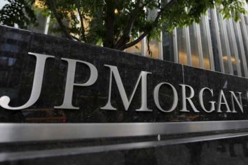 Trump demanda a JPMorgan por 5.000 millones de d&oacute;lares por excluirlo del banco