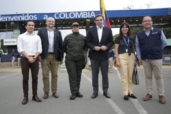 «Un importante centro de tránsito»: Vicepresidente de la CE visitó la frontera colombo-venezolana