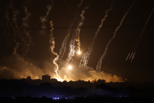 Ir&aacute;n acusa a EEUU de planear ofensiva terrestre mientras env&iacute;a mensajes de paz