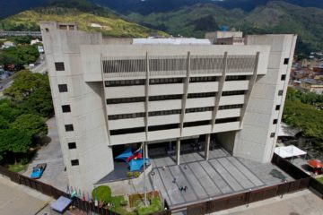 M&aacute;s de 560 personas se han postulado para magistrados al TSJ