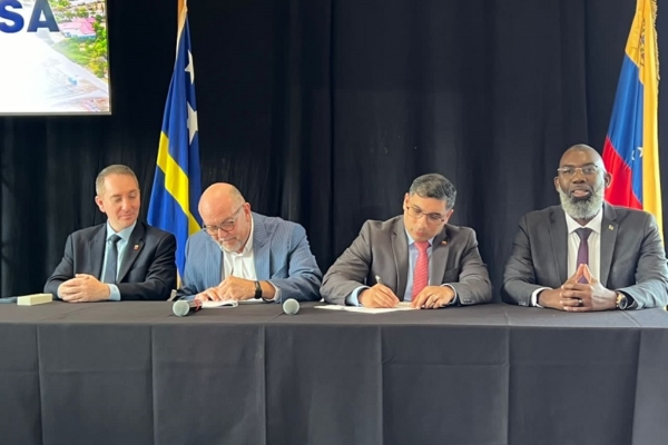 Restablecer las operaciones comerciales y financieras: PDVSA firmó acuerdo con la Refinería di Korsou