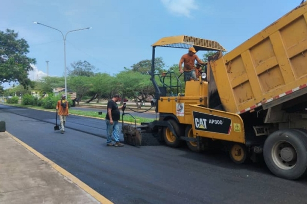 Gobierno de Venezuela lanza un plan para la recuperación de carreteras en todo el país