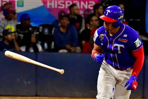 Tiburones van con paso firme hacia la Gran Final de la LVBP