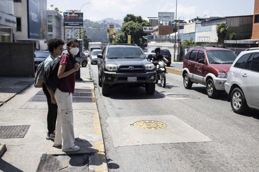 #Crónica Enfermos de esclerosis múltiple en Venezuela se debaten entre emigrar o morir