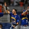 Tiburones aseguraron su puesto en la semifinal de la Serie del Caribe