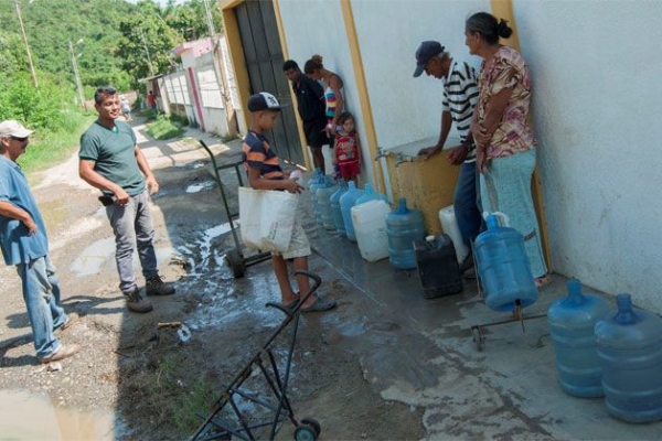 Advierten que fallas en el suministro de agua afecta al 90% de los ciudadanos