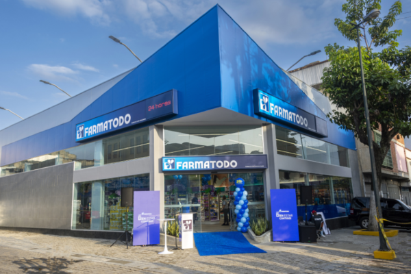 Farmatodo inaugura su tienda número 191 en el Boulevard de Catia y mantiene su plan de expansión