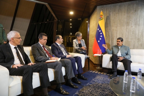 Maduro recibió al ministro de Energía de Argelia para revisar la cooperación energética