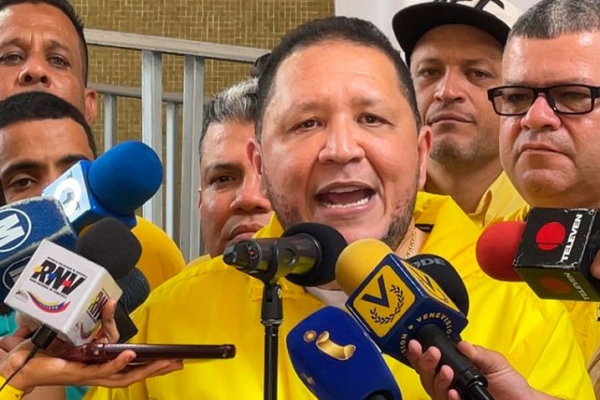 José Brito oficializó su candidatura presidencial: Apuesta por convertir a Venezuela en un «gran eje petroquímico»