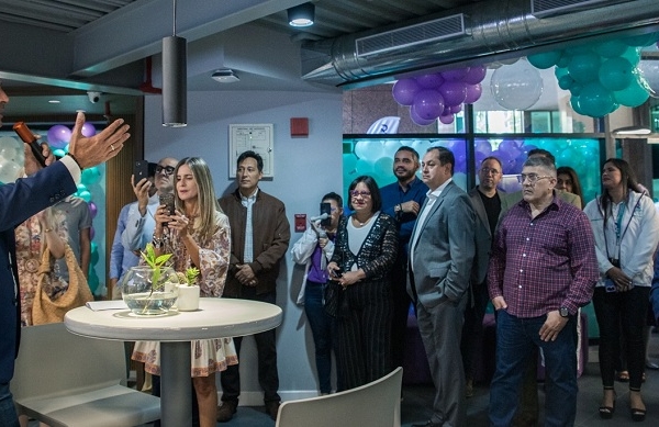 Centro de Encuentro Comercial inauguró Real Seguros en Caracas